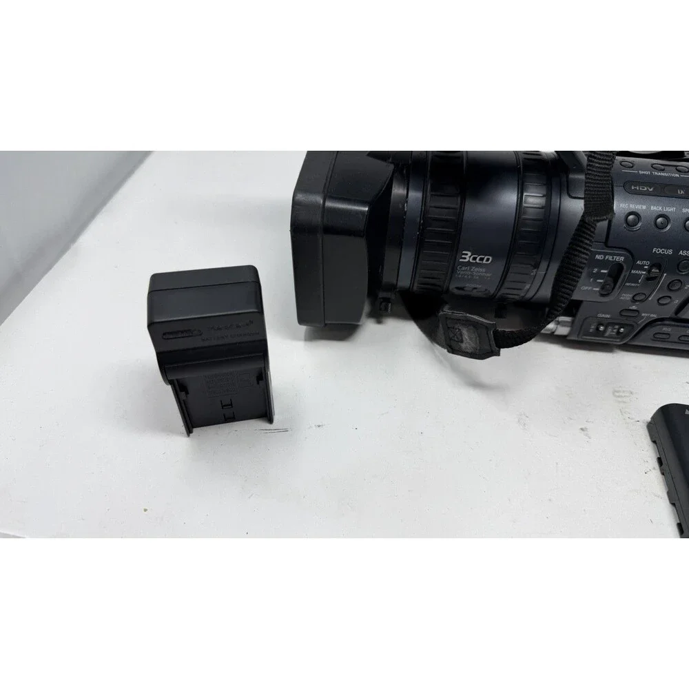Sony HDR-FX1 HDV 1080i 3CCD Camcorder For Parts & Repair READ